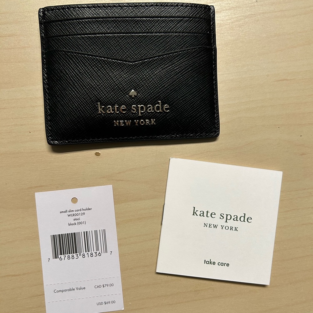 Staci Small Slim Card Holder Black NWT One Size